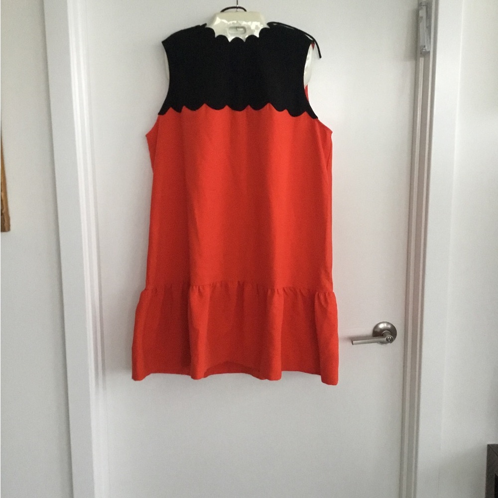 Victoria Beckham Black and Orange Scalloped Detail Dress